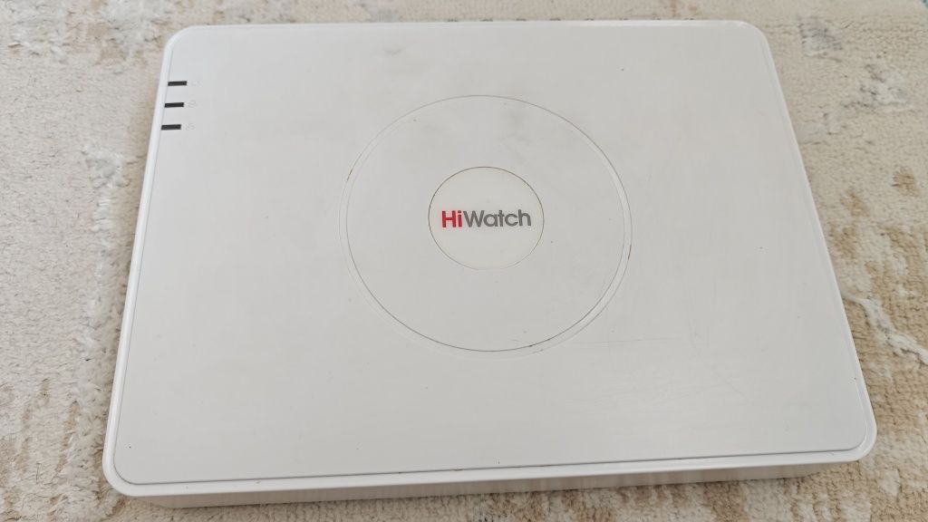 Продам видеорегистратор DS-H116G