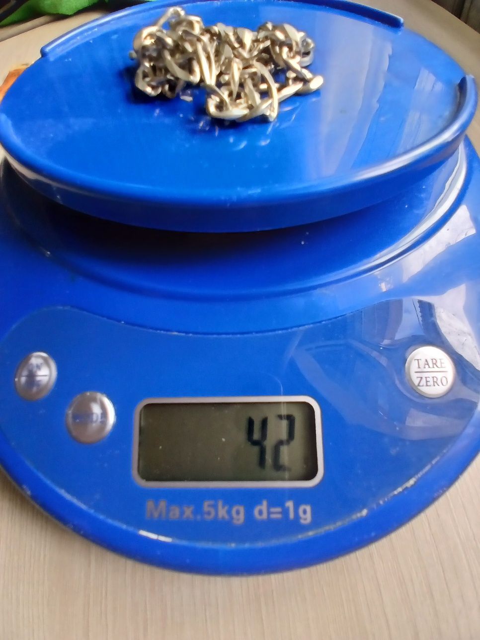 Продам серебряную цепь с крестиком