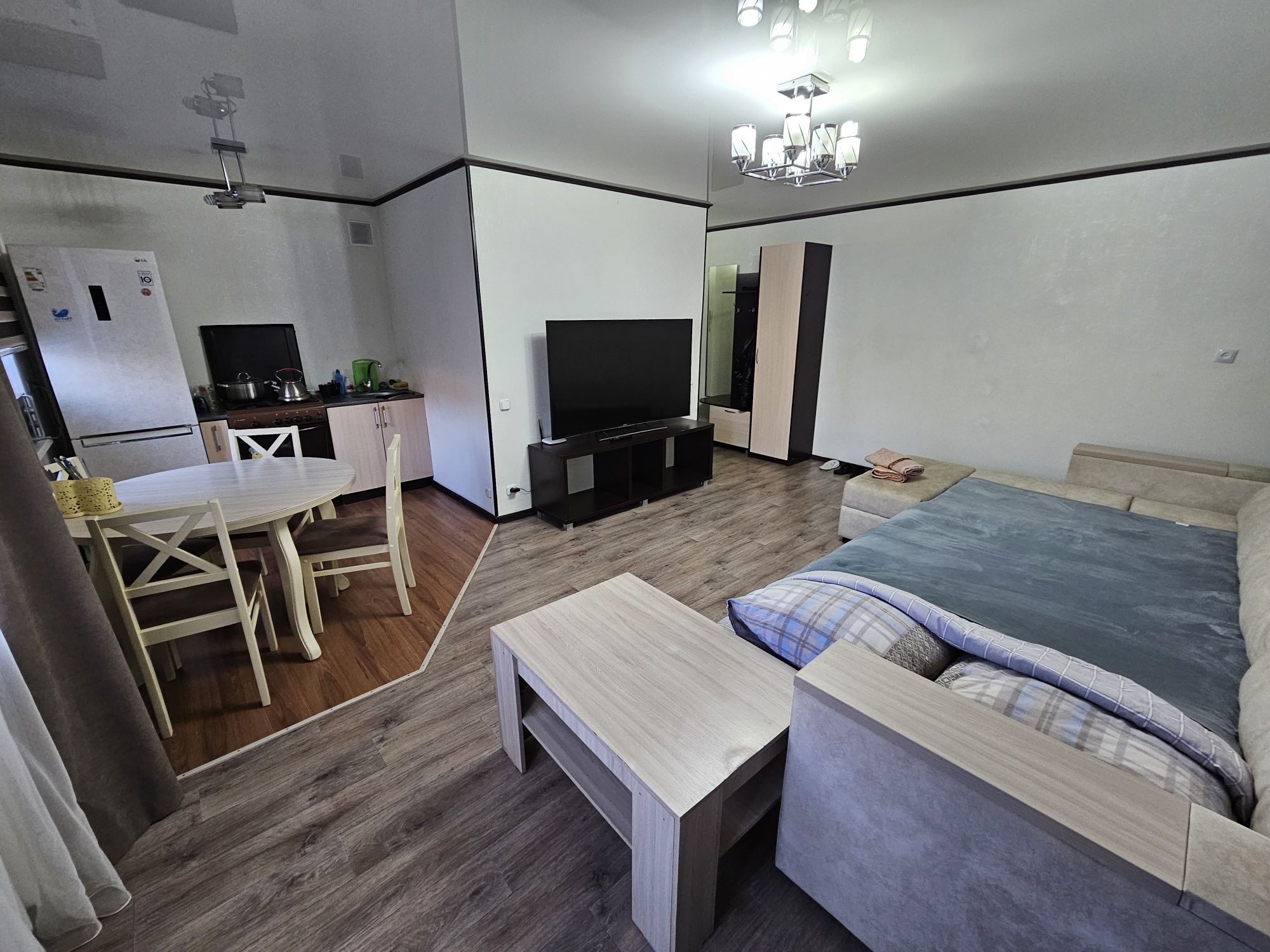 2-комнатная,jacuzzi,TV 165см,королевская кровать