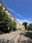 Продаётся 3-х комн квартира в центре города в кирпичном доме. 2 этаж.