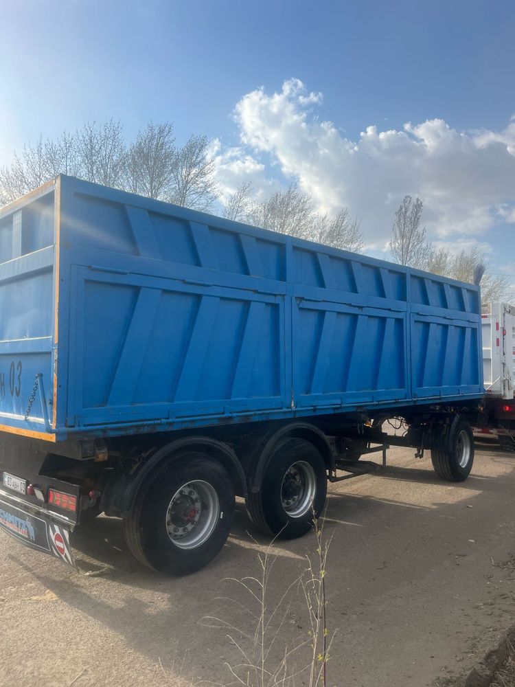 Продам прицеп зерновоз трехосный