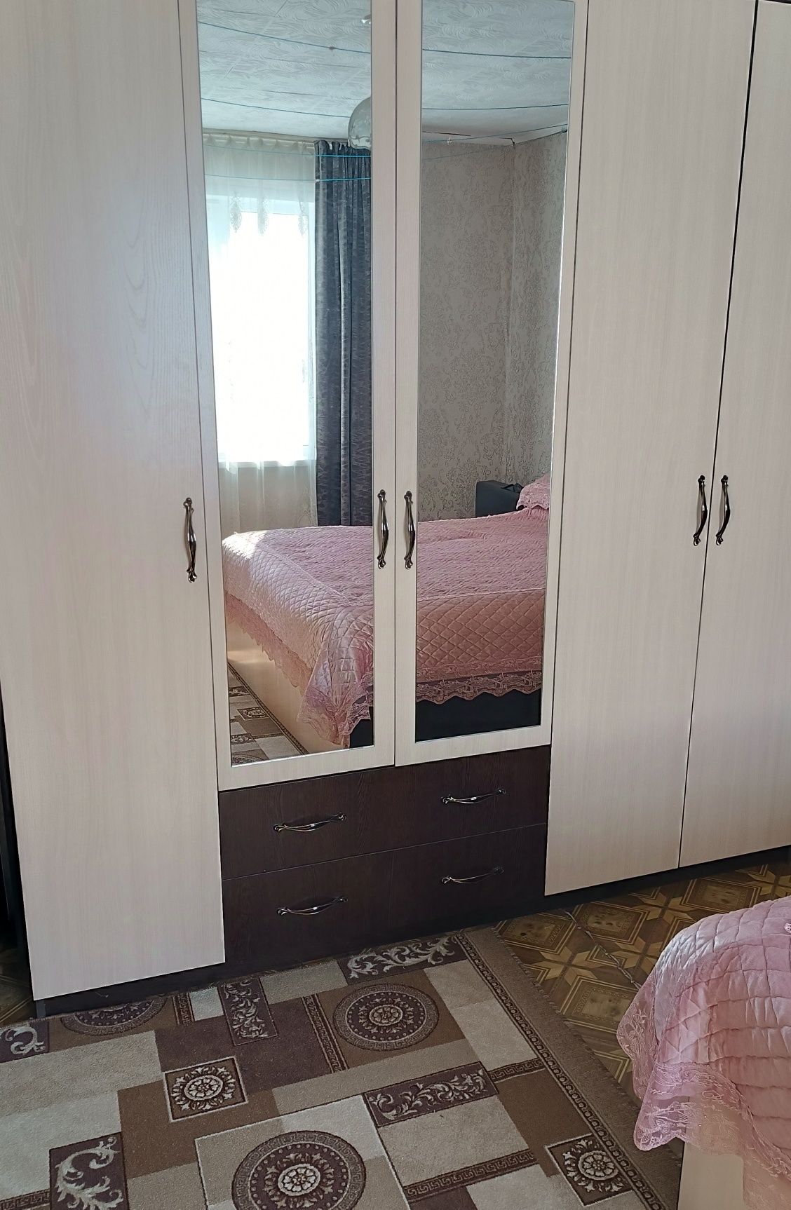 Продам большой дом .