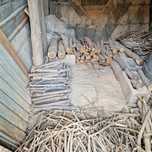 Отын қабы 1000 тенге. Мешок дровы по 1000 тенге.