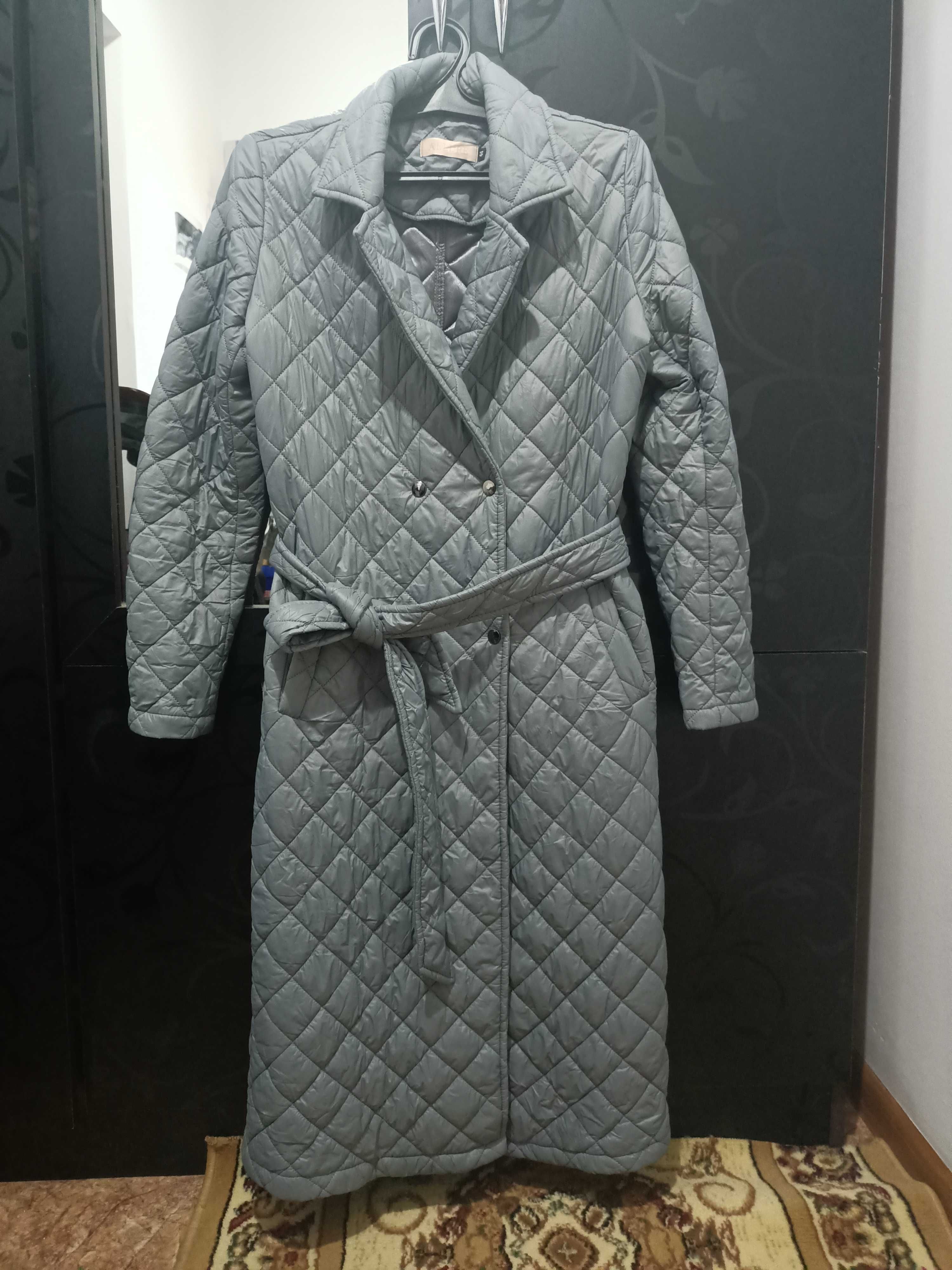 Продам куртка осень весна