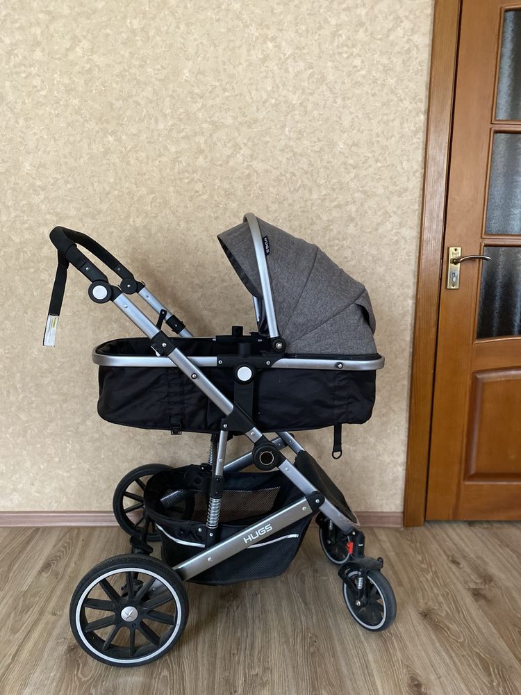 продаю коляску трансформер, брала за 65000, продам за 57000