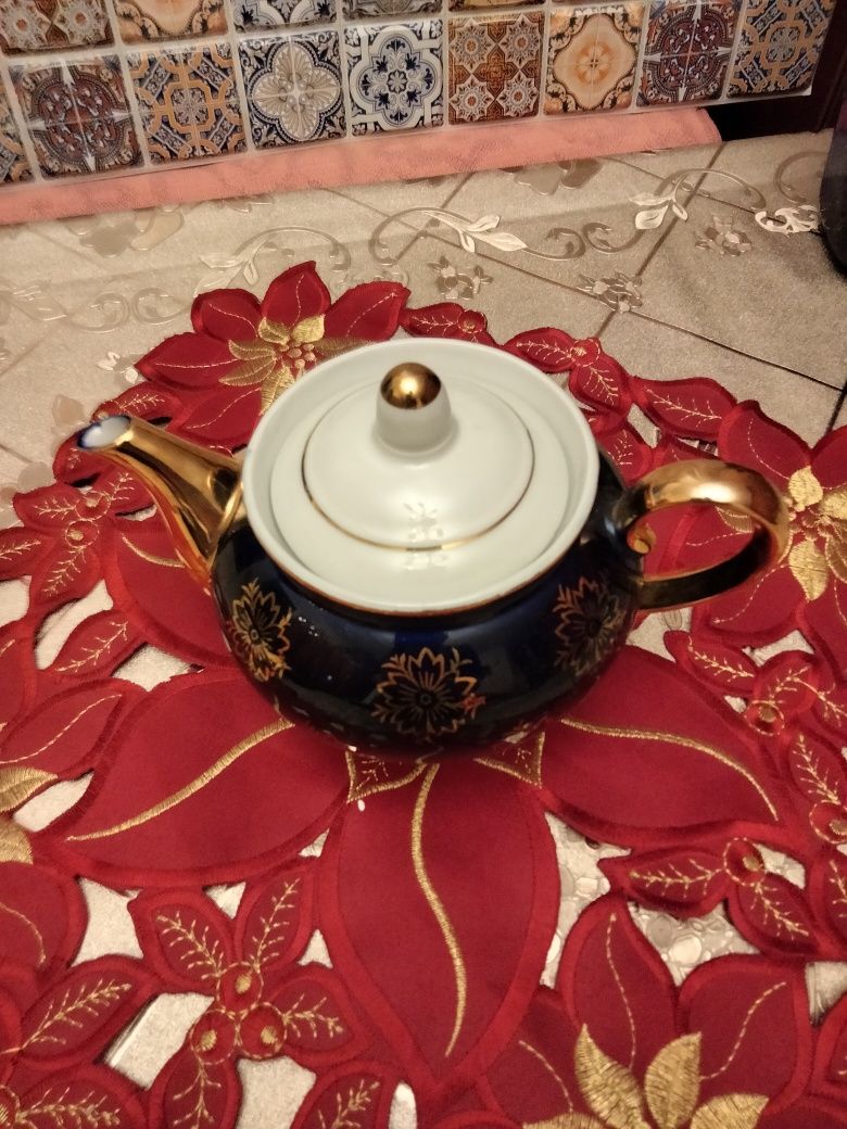 Чайник фарфоровый, советский. Соответствие цены и качества