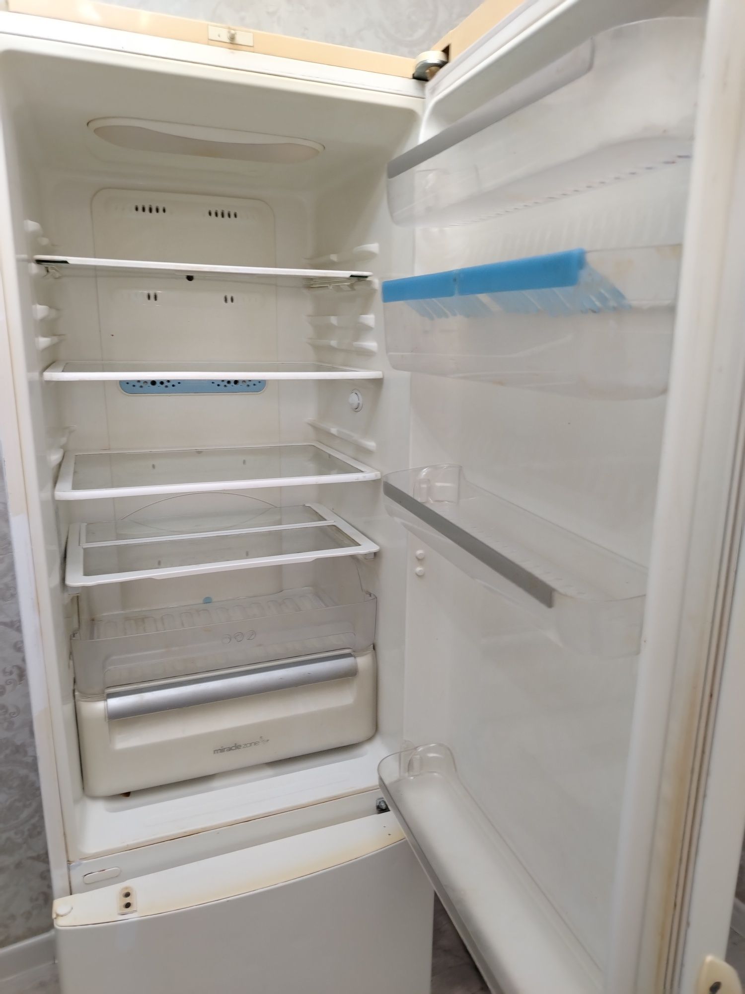 Lg холодильник продам no frost