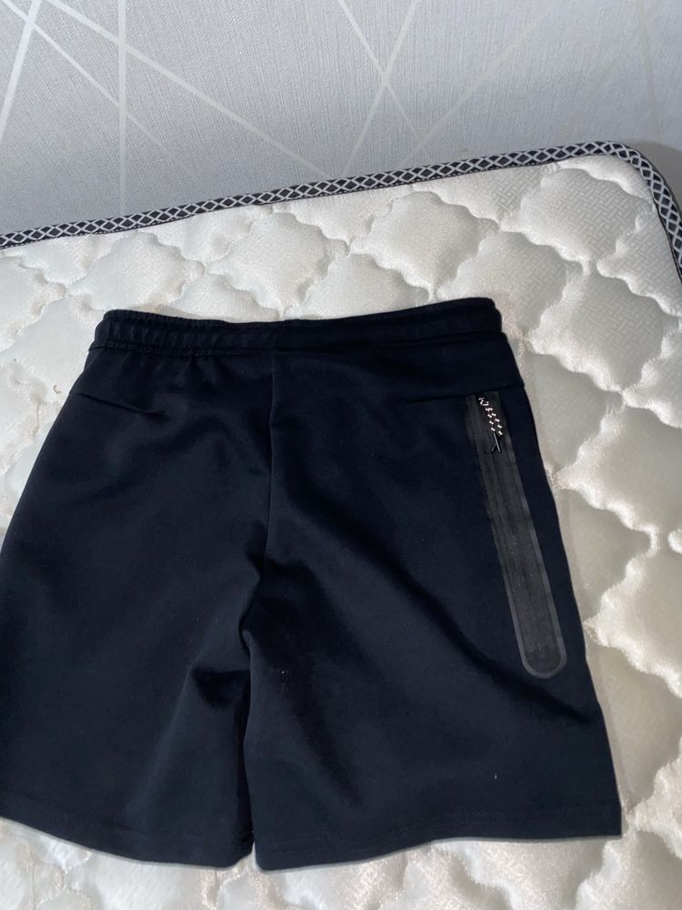 nike tech fleece шорты