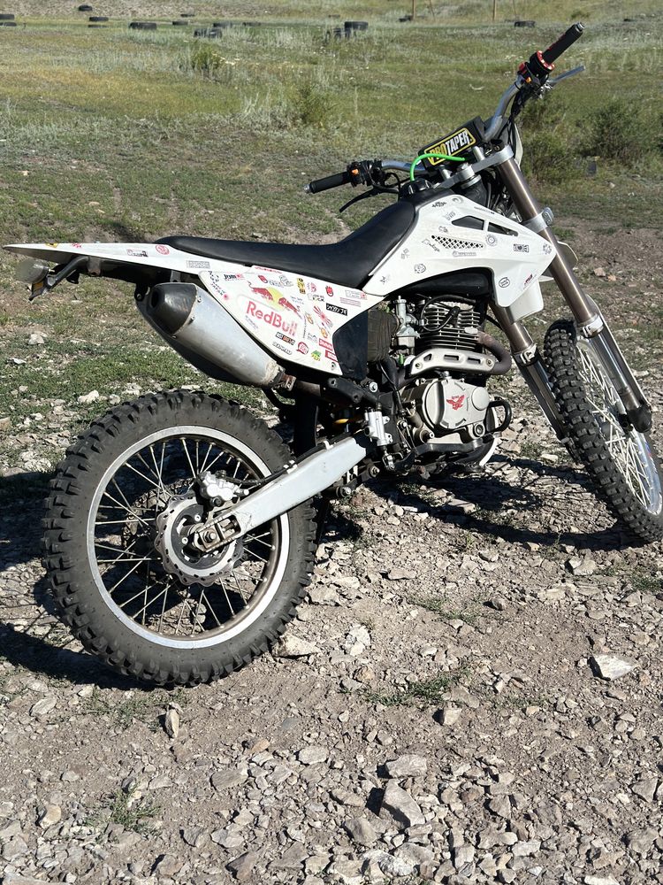 Эндуро мотцикл 250 кубов