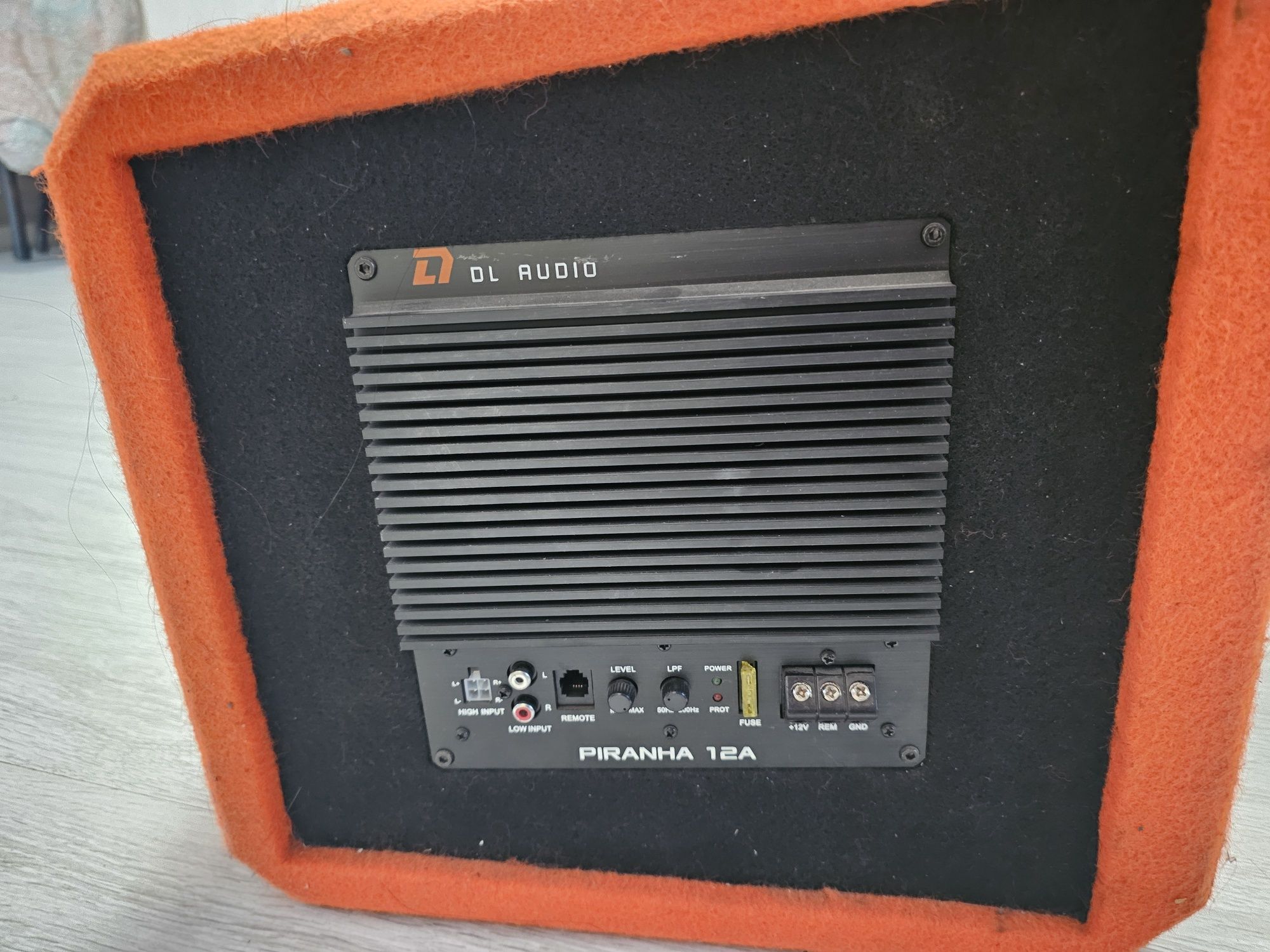 Продам Сабвуфер DL Audio Piranha 12A Orange, в отличном СОСТОЯНИИ.