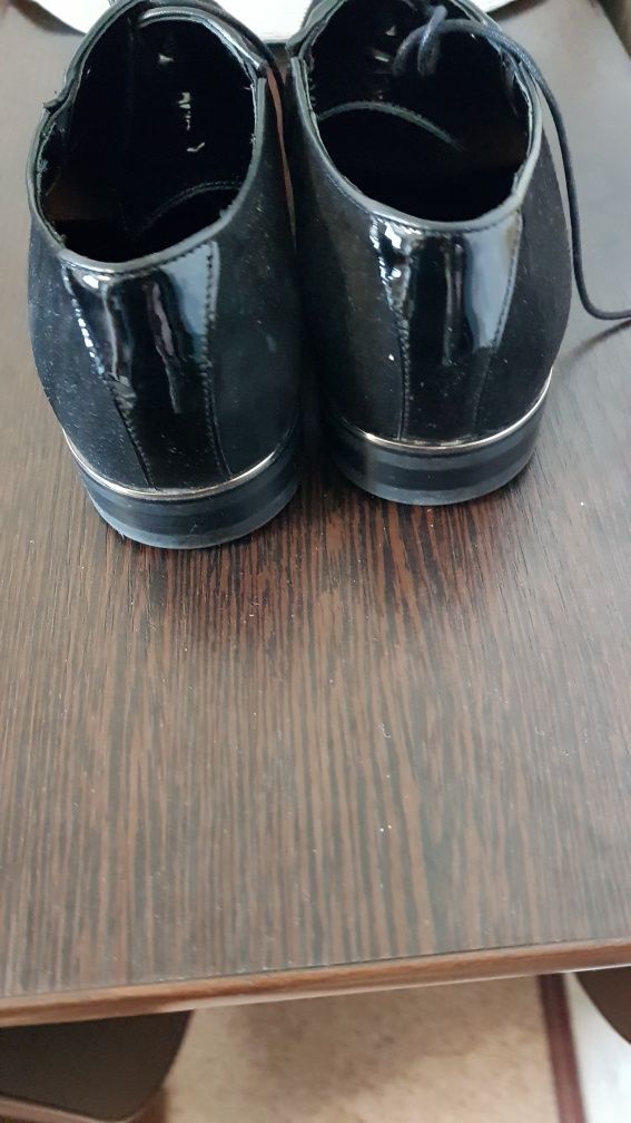 Продам итальянскую обувь.