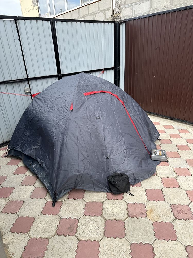 Продаю туристическую палатку ONLITOP