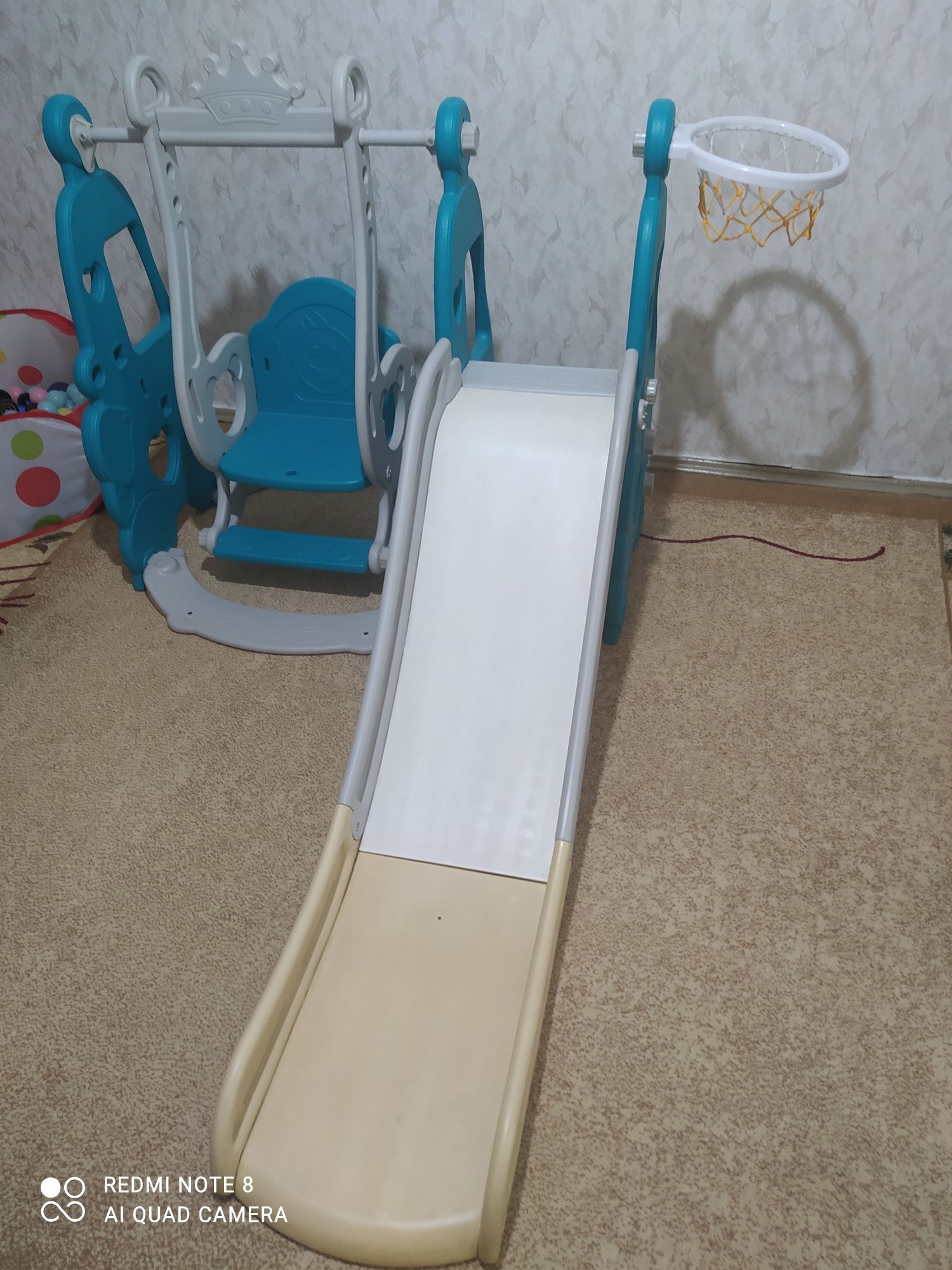 Продам детскую горку