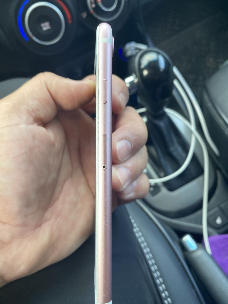 IPHONE не включается на запчасти
