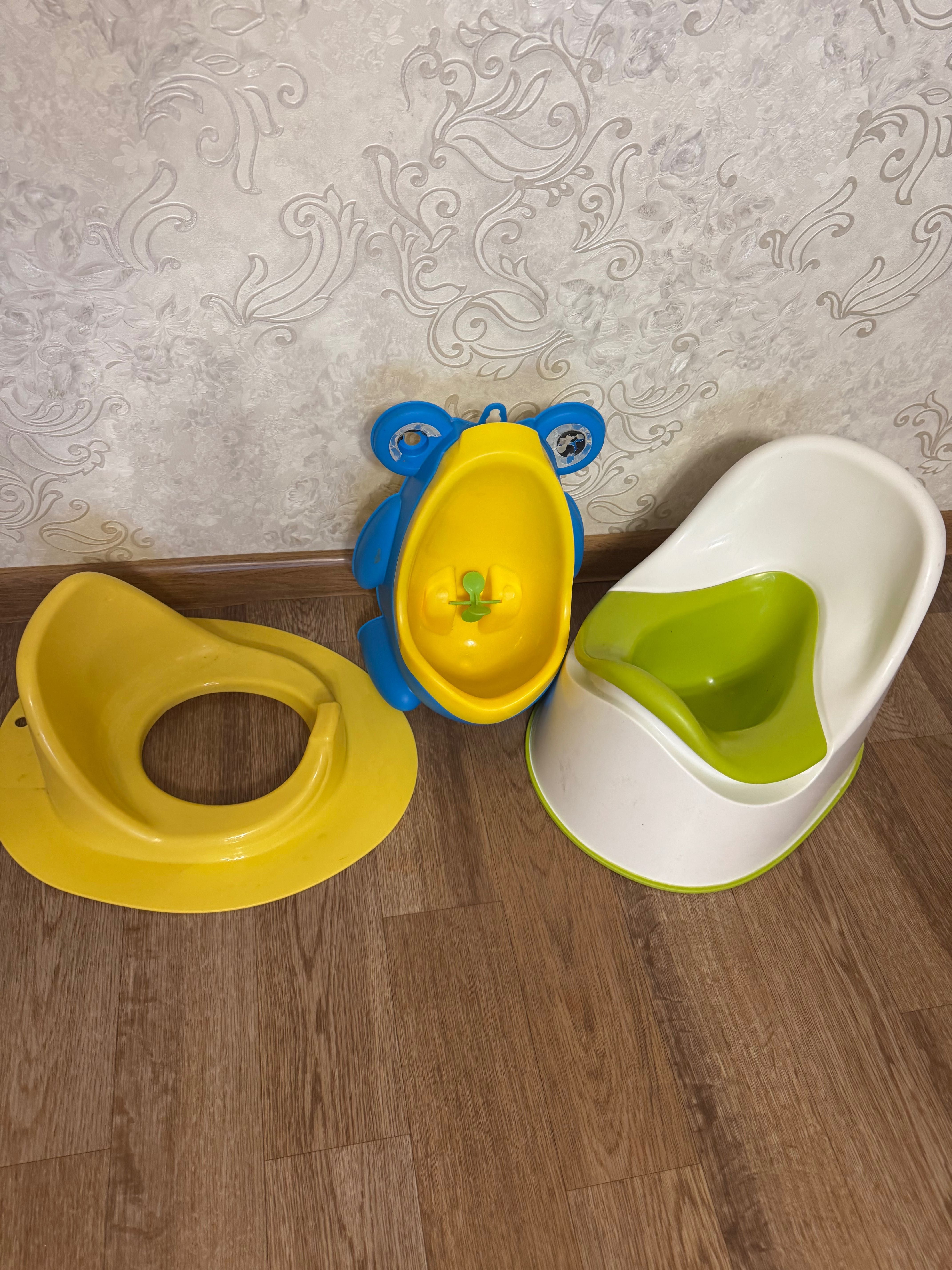 Горшок, писсуар, крышка для унитаза.