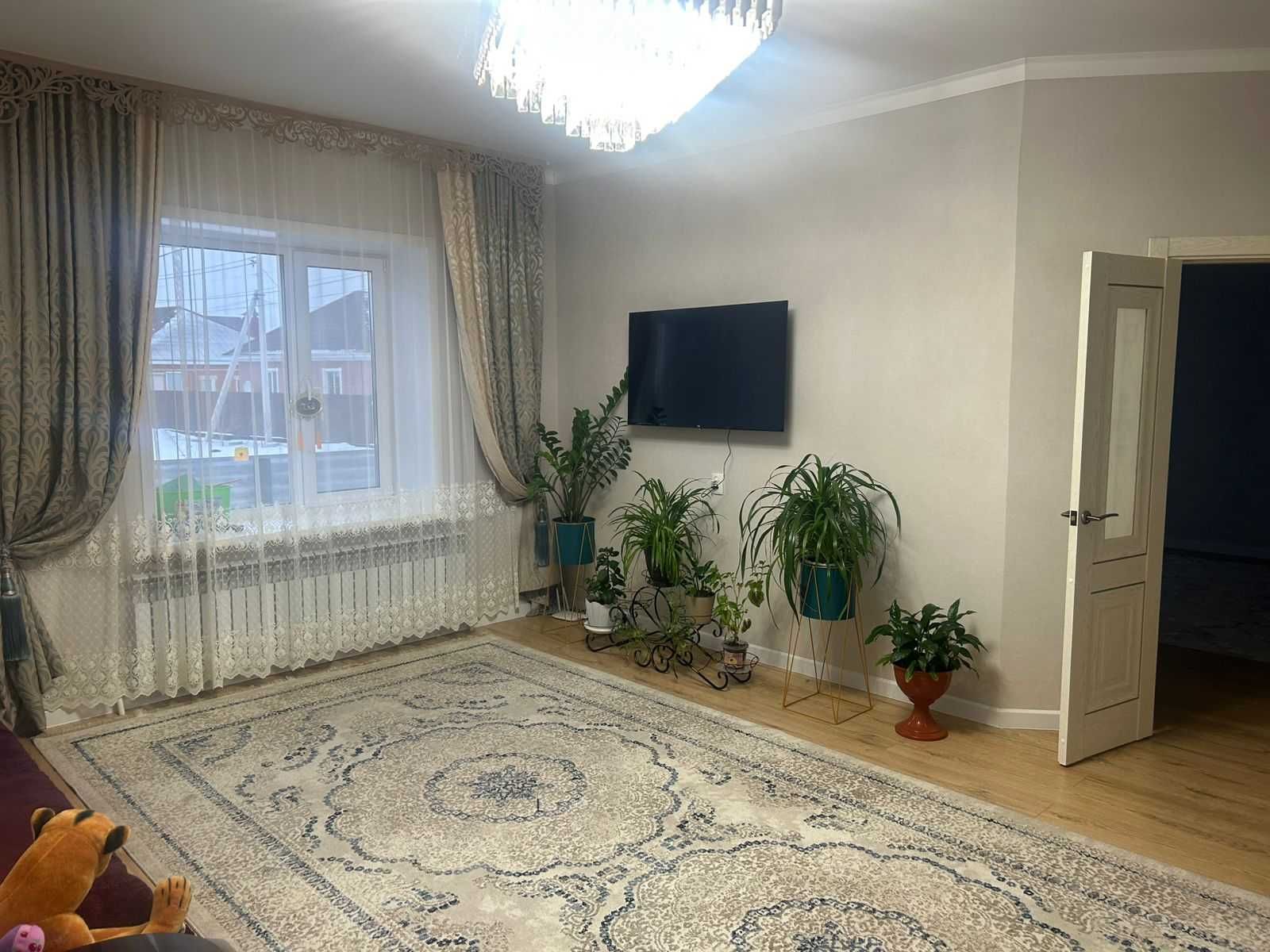 В продаже коттедж, двухуровневый дом 330 кв.м.