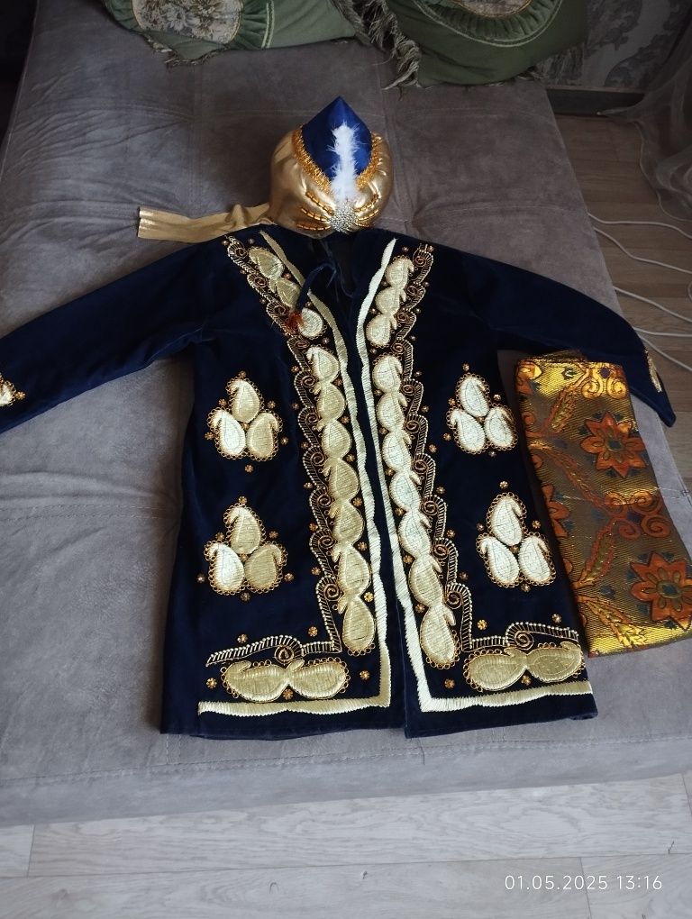 Продам узбекский национальный костюм