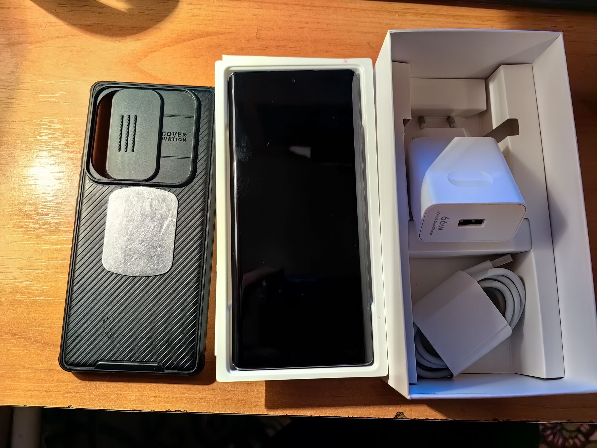 Продам смартфон HONOR 70 8/256