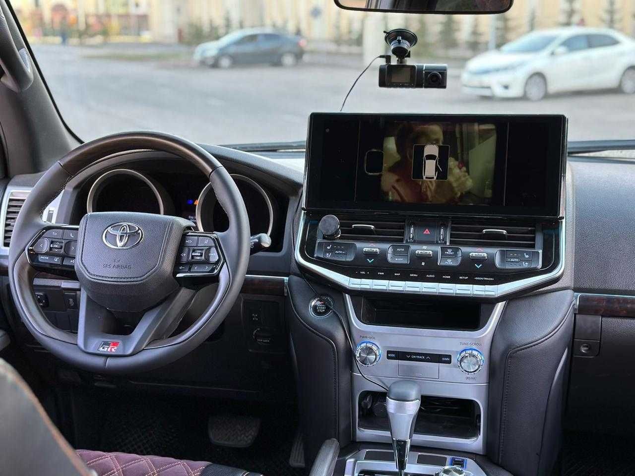 Комплект Салон рестайлинг под LC300 для Land Cruiser 200