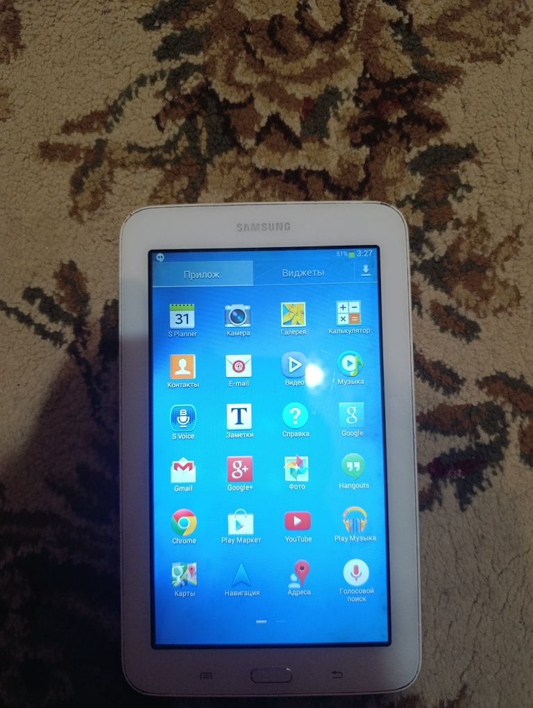 Планшет Samsung tab 3 lite