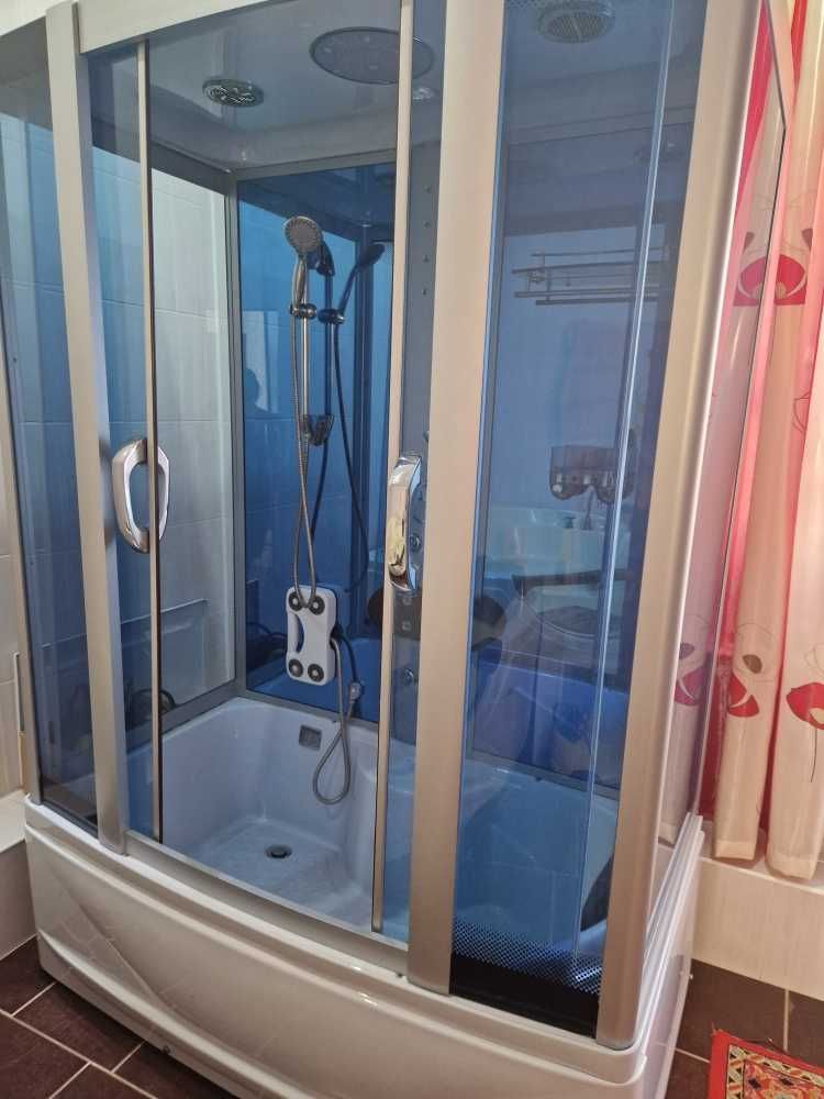 Продам душевую кабину