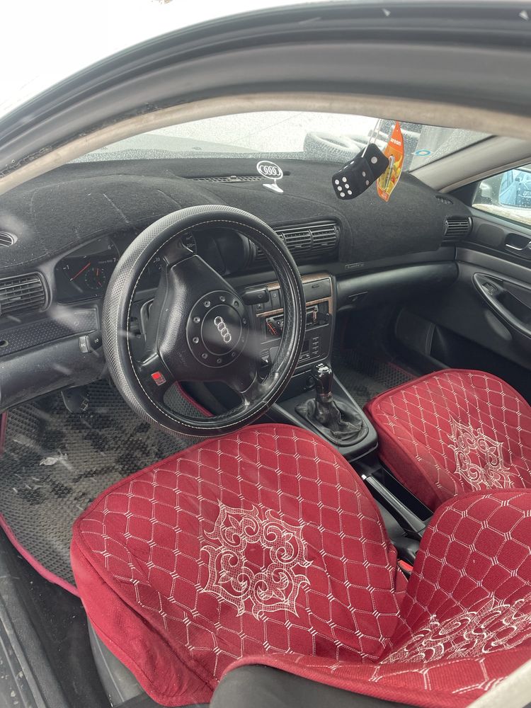 Ауди A4 Quattro 1,8 Turbo