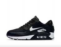 Кроссовки Nike Air Max 90 в черном цвете.