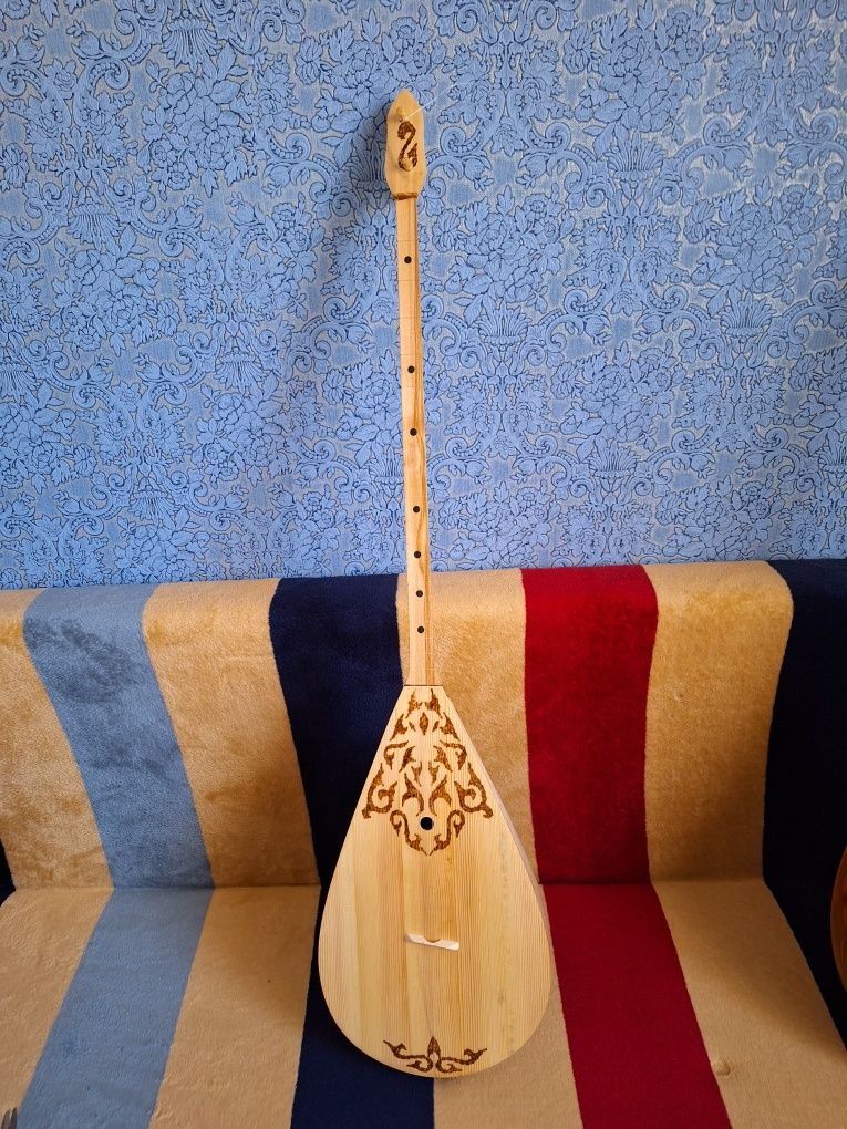 Өте сапалы кәсіби домбыралар
