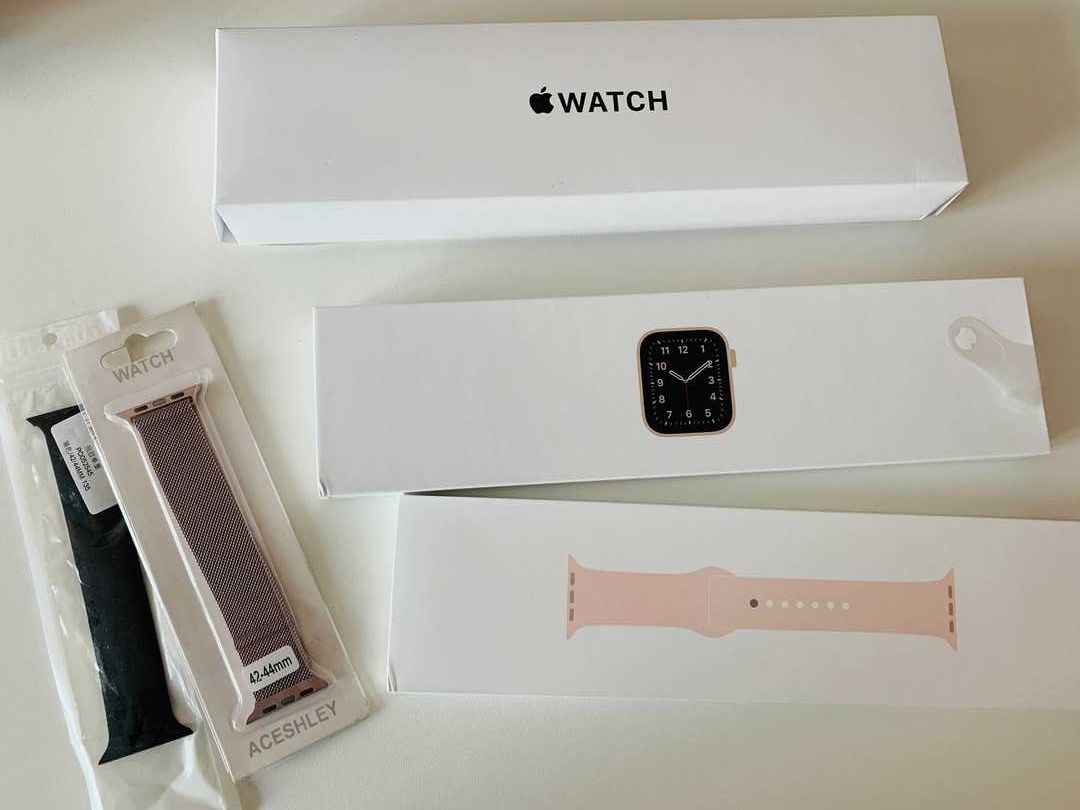 Часы Apple watch se 44mm gold aluminium