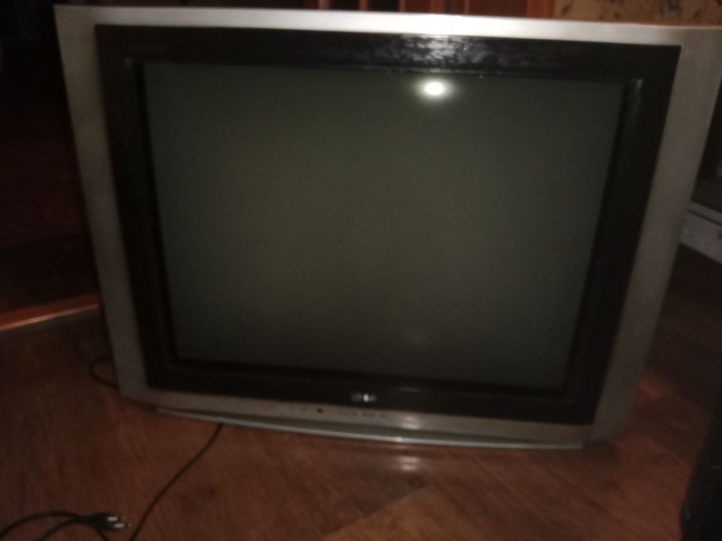 Продам телевизоры