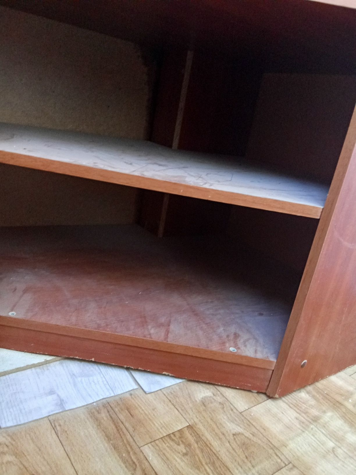 Продам шкаф срочно