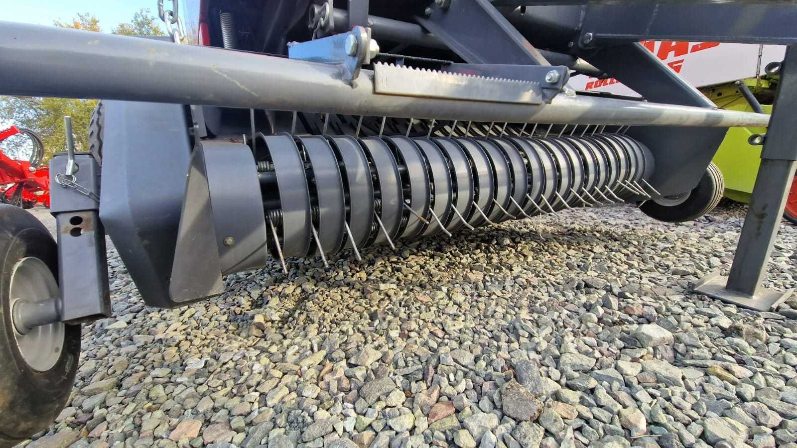Рулонный пресс-подборщик Metal Fach Z 562 б/у из Европы