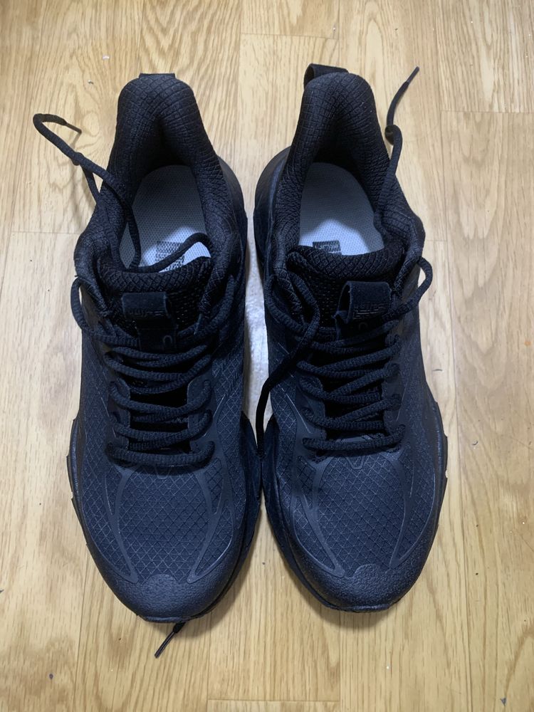Продается беговые кроссовки BMAI RUN