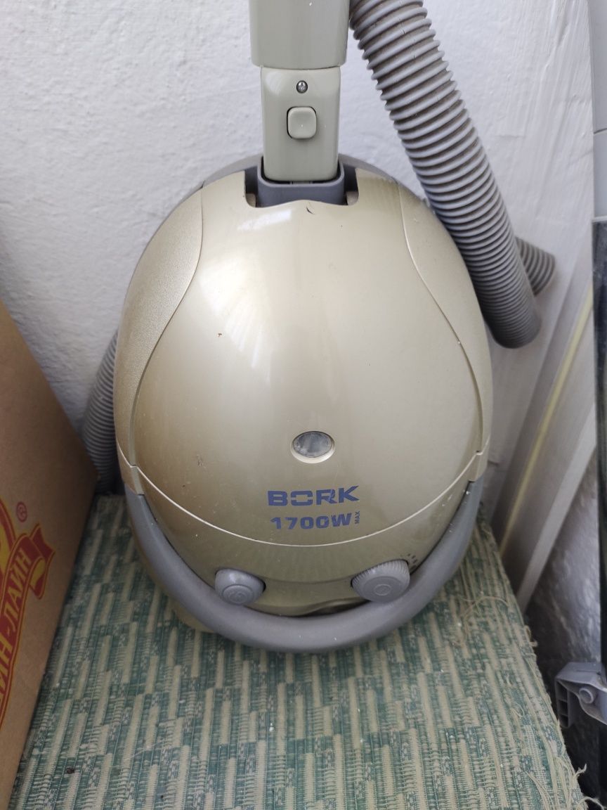 Продам пылесос Bork
