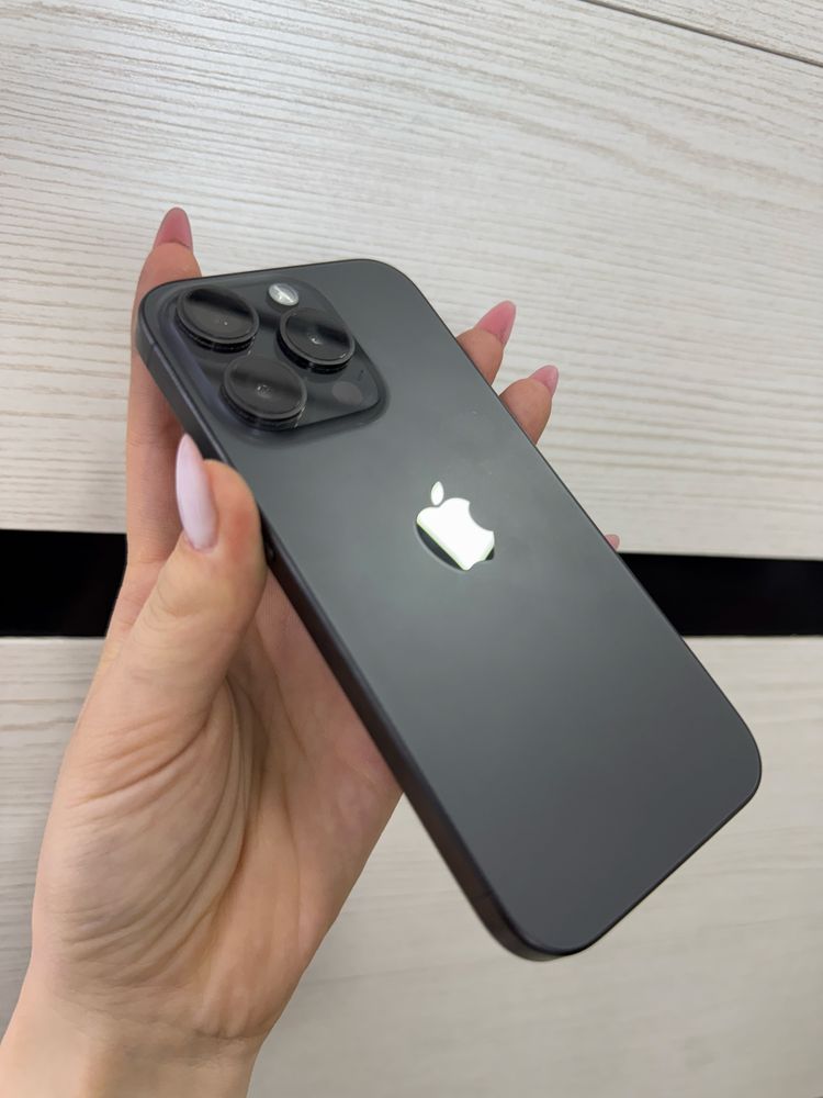 Iphone 15 pro 128ГБ чёрный