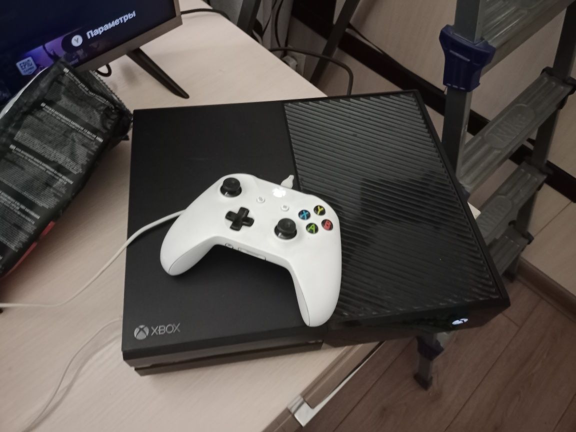 Продам xbox oane либо