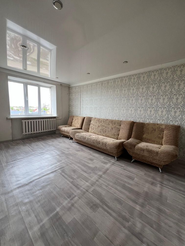 Продаётся 1 комн, 8 школа, Окт