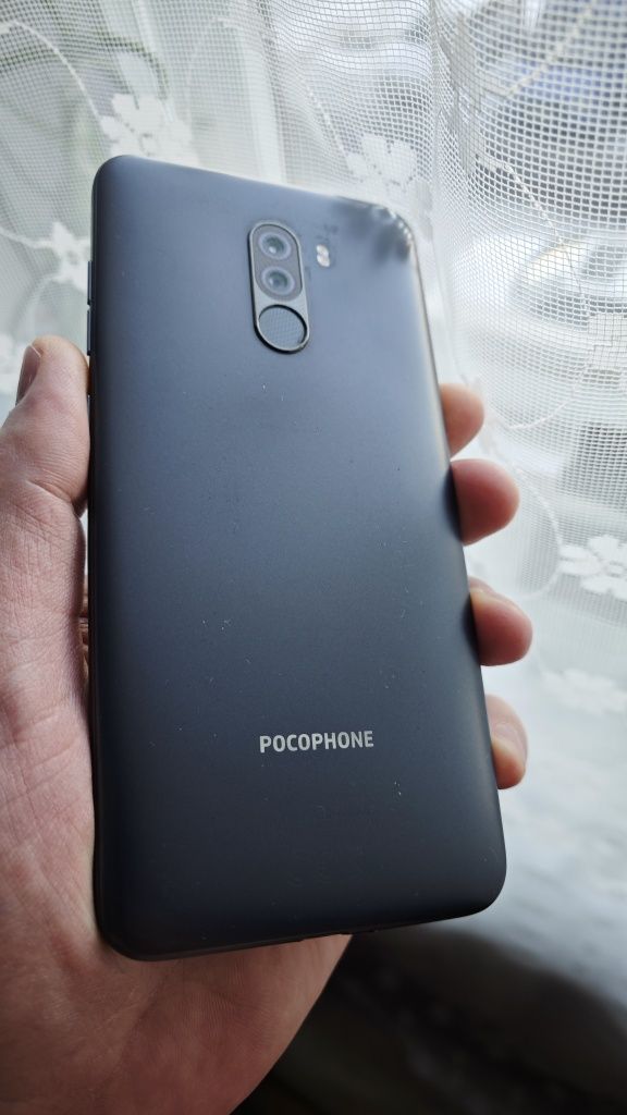 Xiaomi pocophone F1