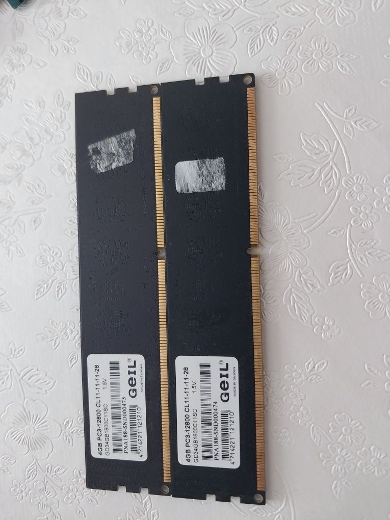 Продаю оперативную память DDR3