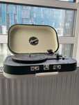 Продам виниловый проигрыватель ALIVE AUDIO VINTAGE Cades Gin