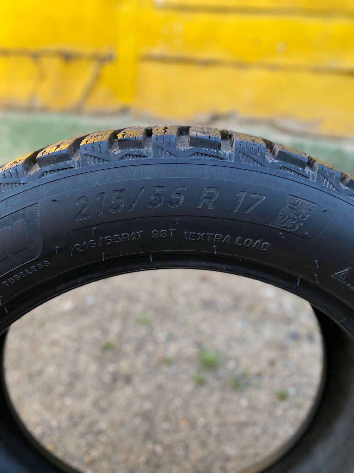 Продам  диски  шины комплект Nokian Hakkapeliitta Michelin