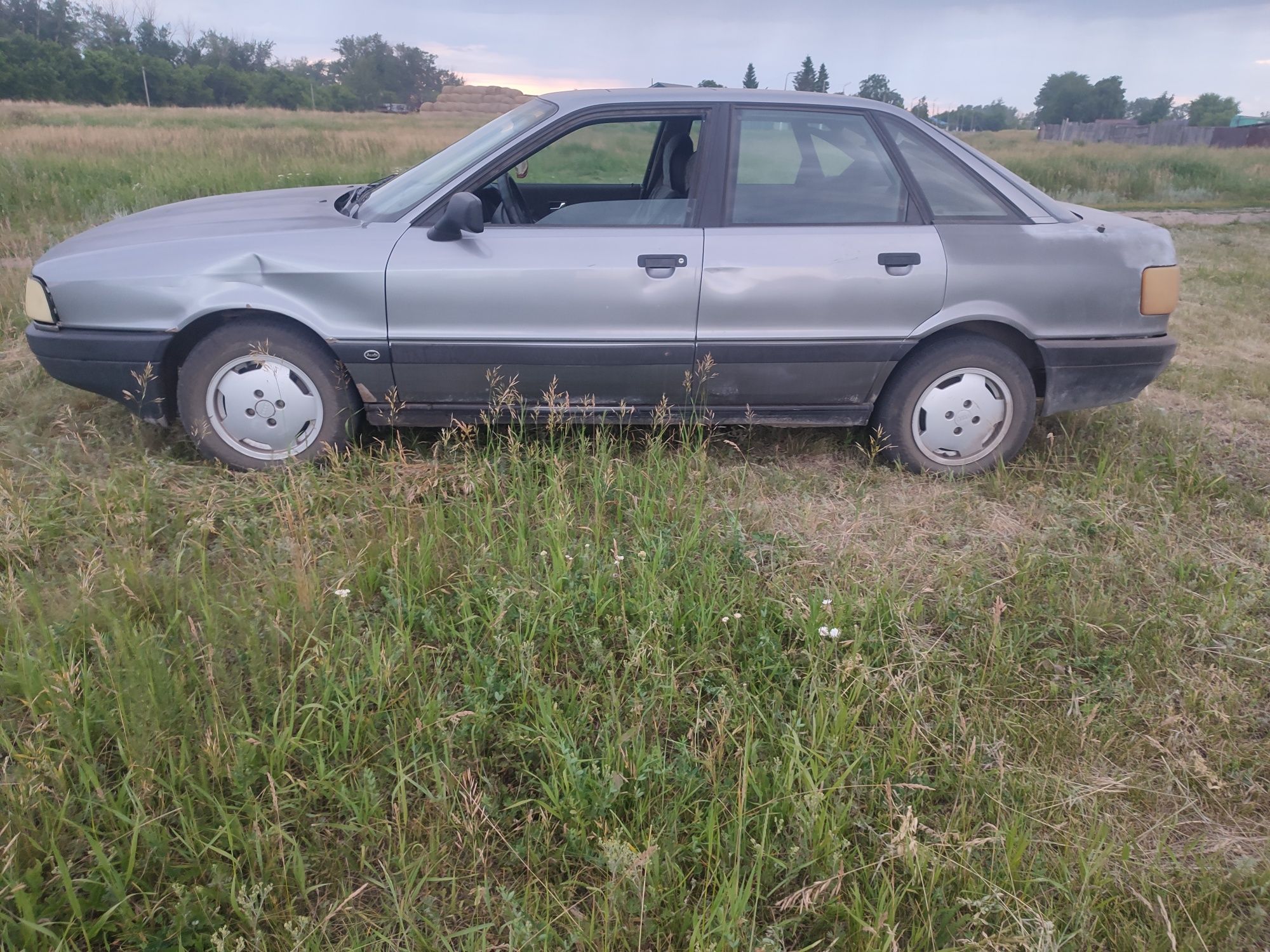 Продам Ауди 80 б3