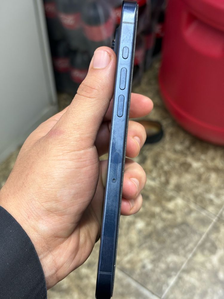 Продам 15pro max 256gb