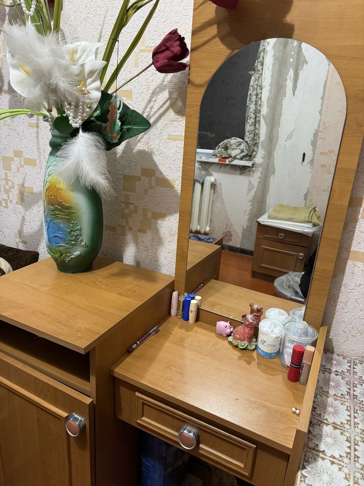 Спальный гарнитура.Срочно продам!