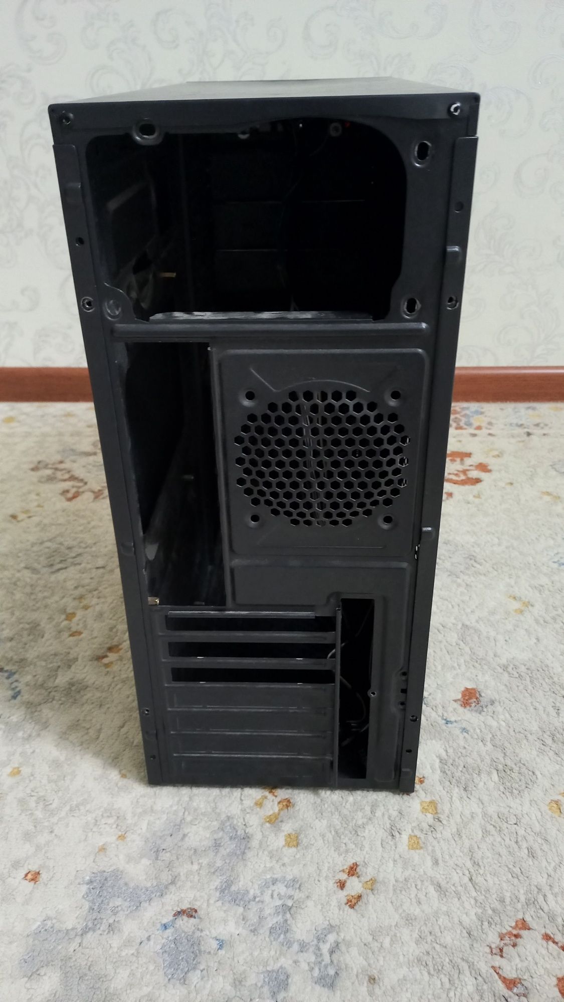 Корпус для компьютера AeroCool V3X