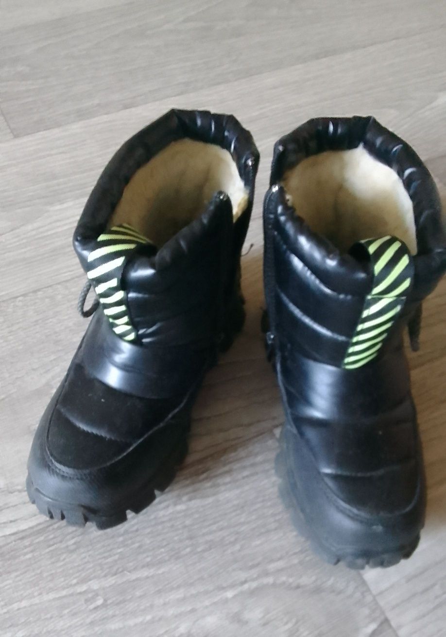 Продам дутыши зимние