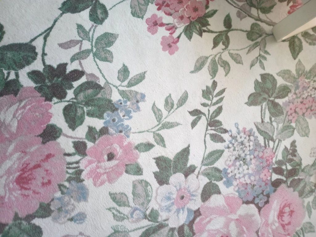 Продам  кровать-шкаф-диван, кресло качалка,