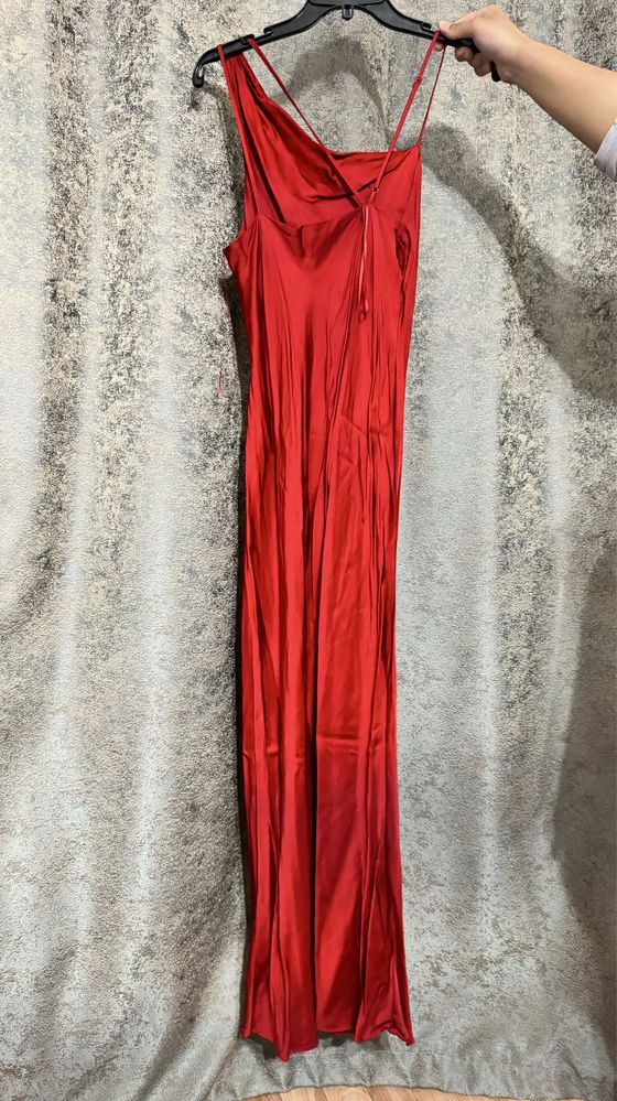 Платье Zara атласное