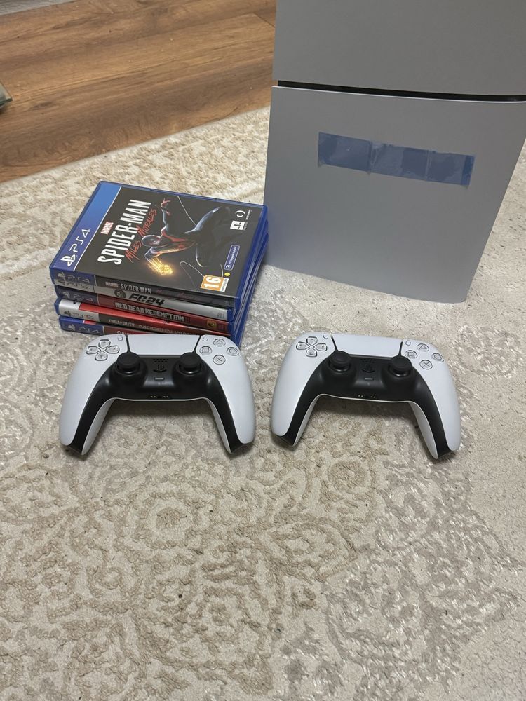 PlayStation 5 Slim + 2 джойстика + 5 топ-игр | Состояние нового