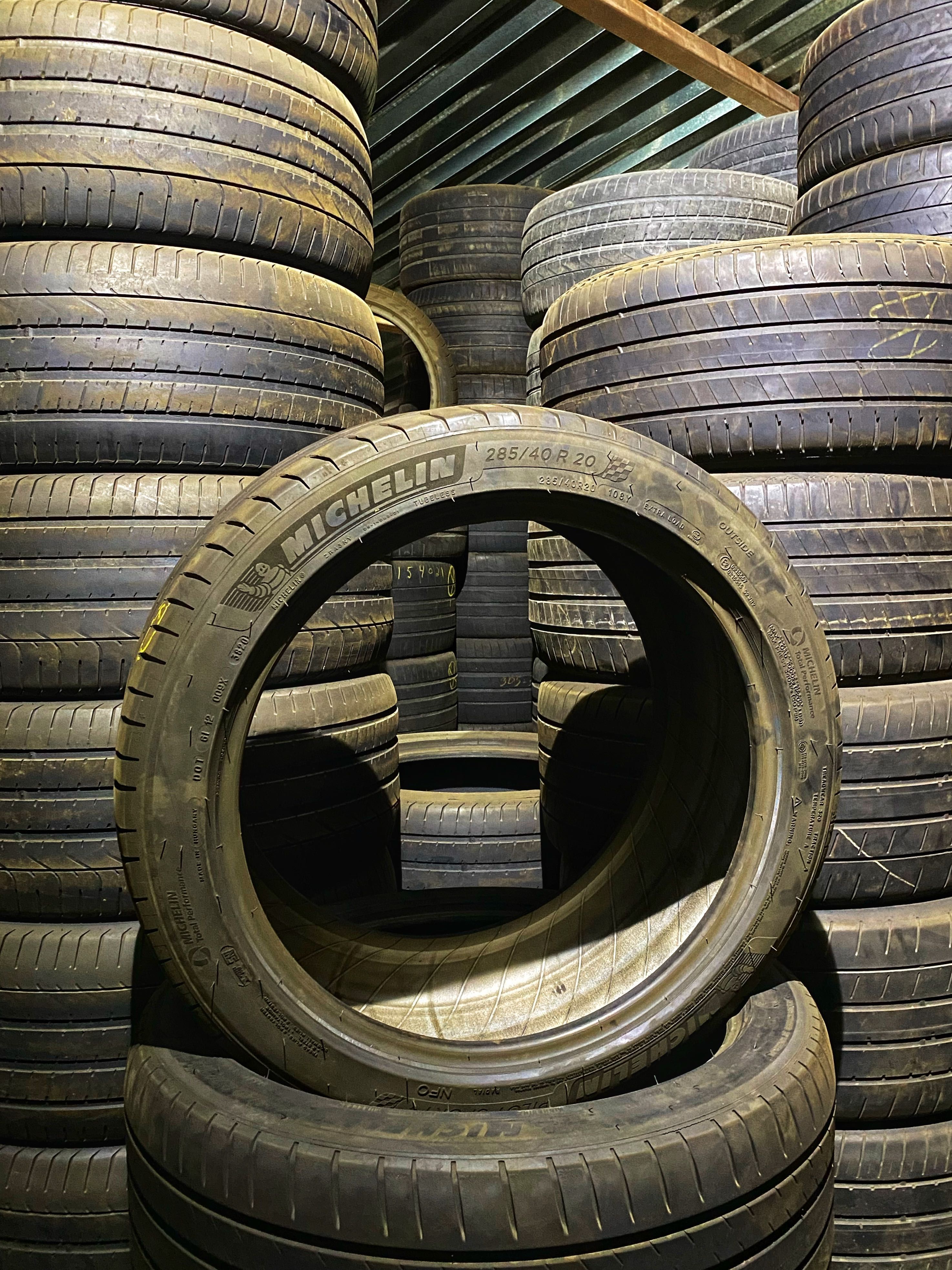 Шины Michelin 285/40/20 с Европы б/у